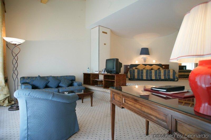 Principe Leopoldo Hotel